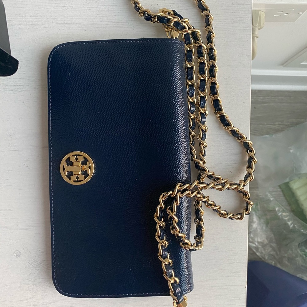 Tory Burch Navy Blue purse excellent condition